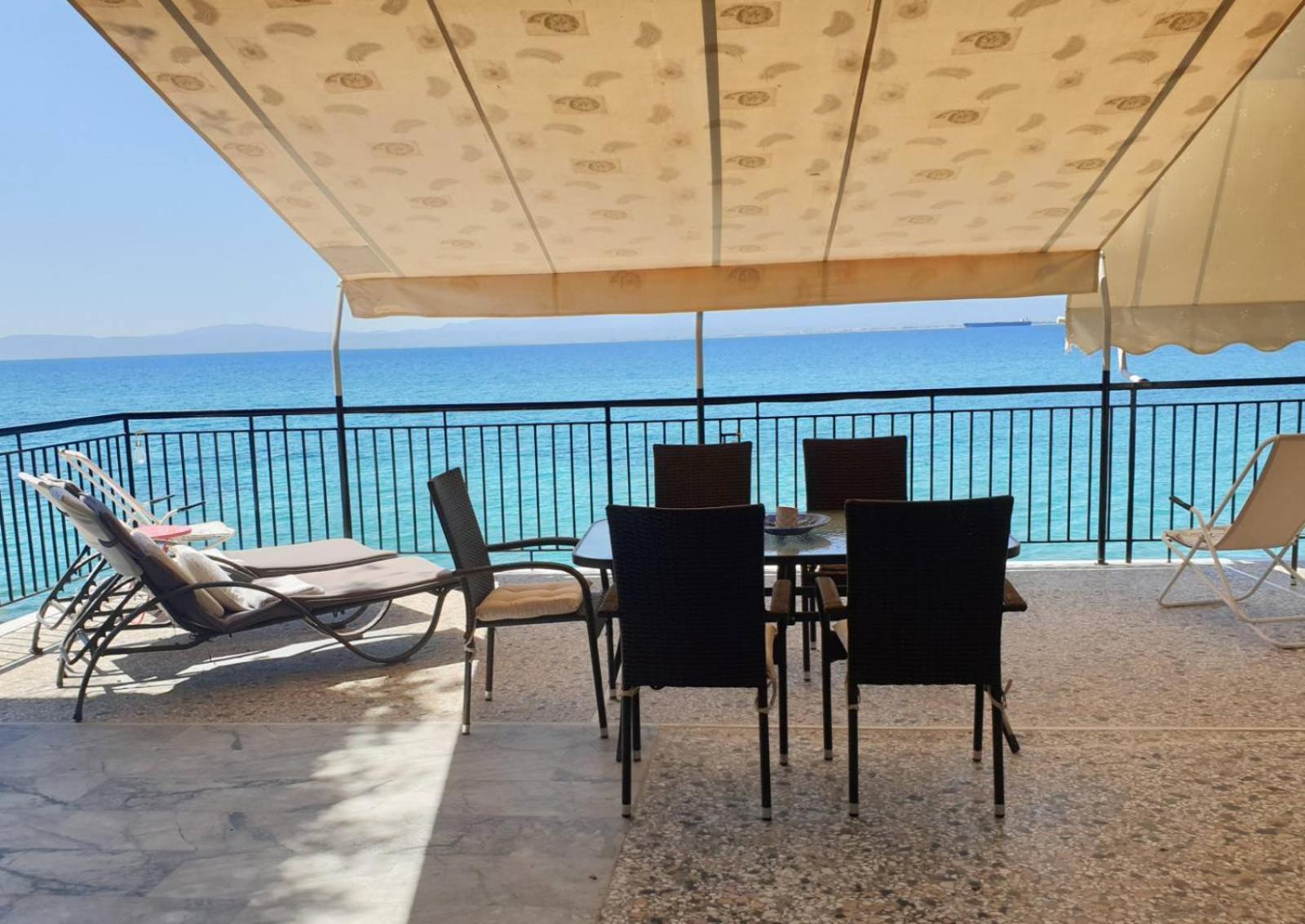 Ekie Apartment With Sea View Каламата Екстер'єр фото